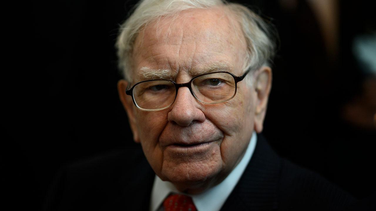 World’s Richest, Including Warren Buffett and Walmart Heir, Can’t Donate Their Fortunes Fast Enough