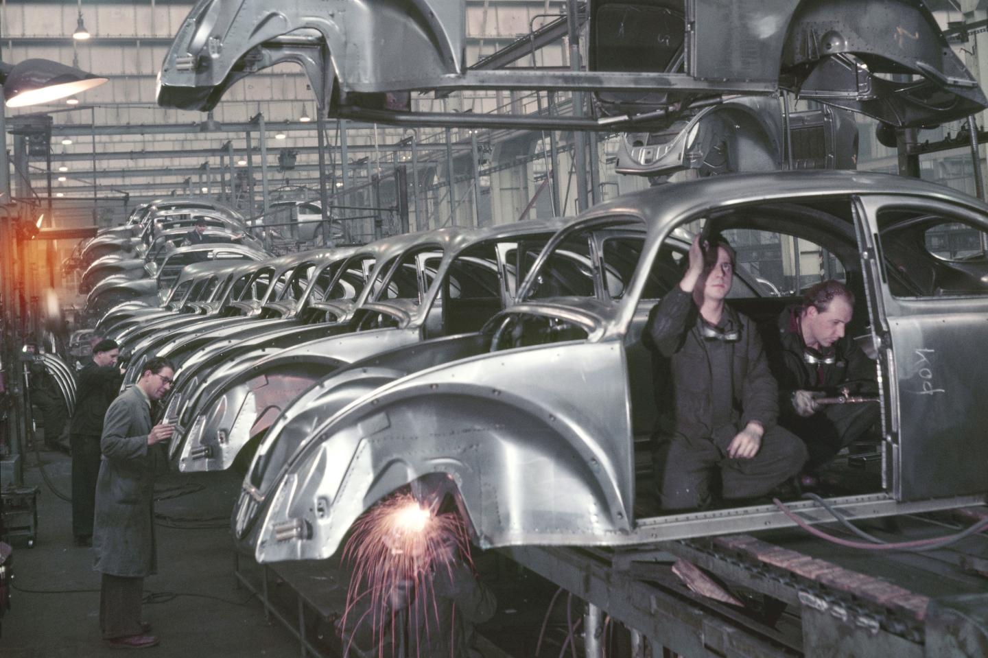 volkswagen-beetle-production-featured