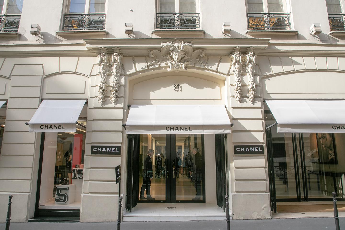 Chanel’s Owners: as Discreet as the Fabled Couturier’s Little Black Dress