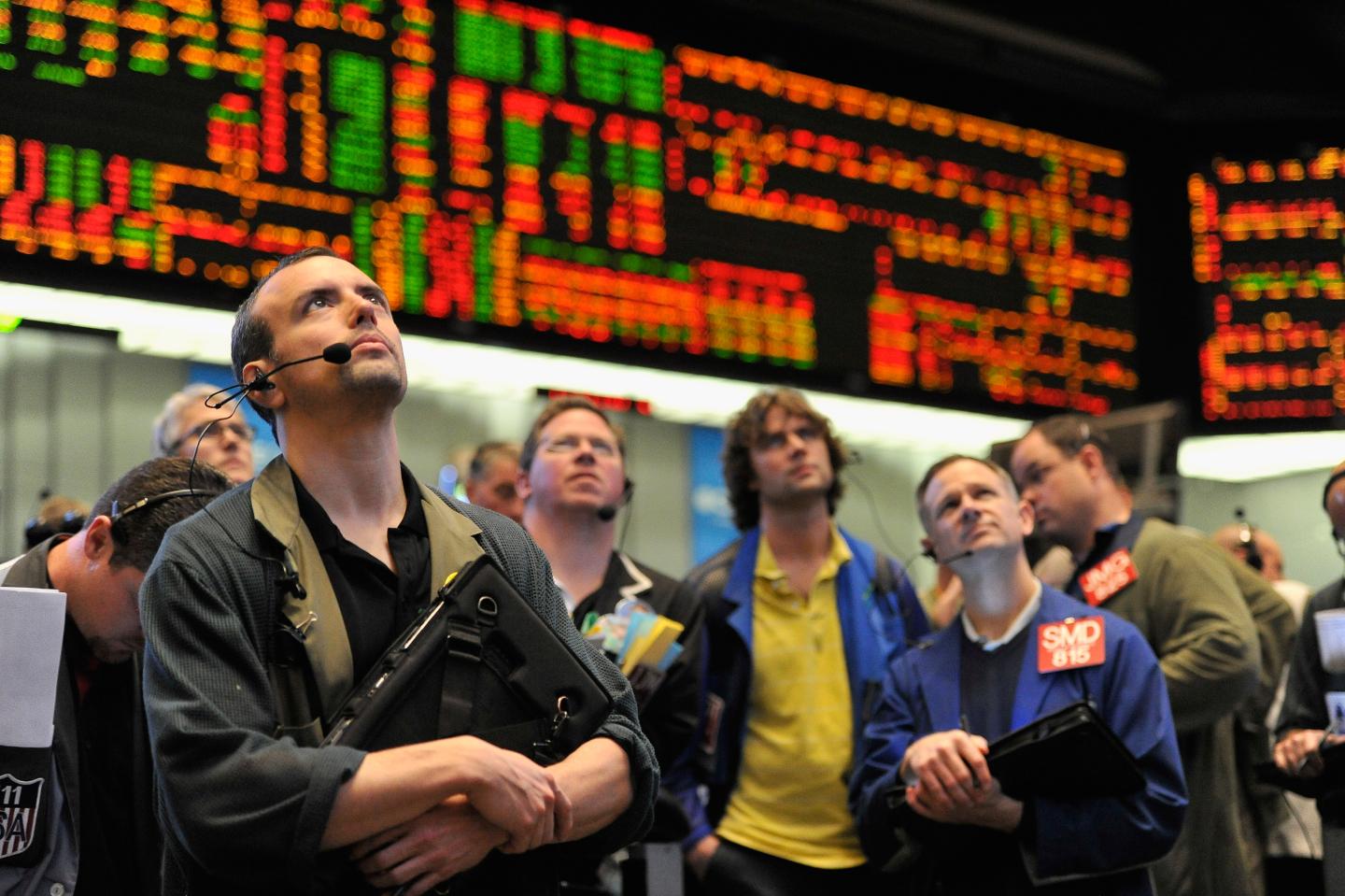 Plunge in 30-Year Treasury Bond Yields Spells the End of America’s Golden Age, to Some