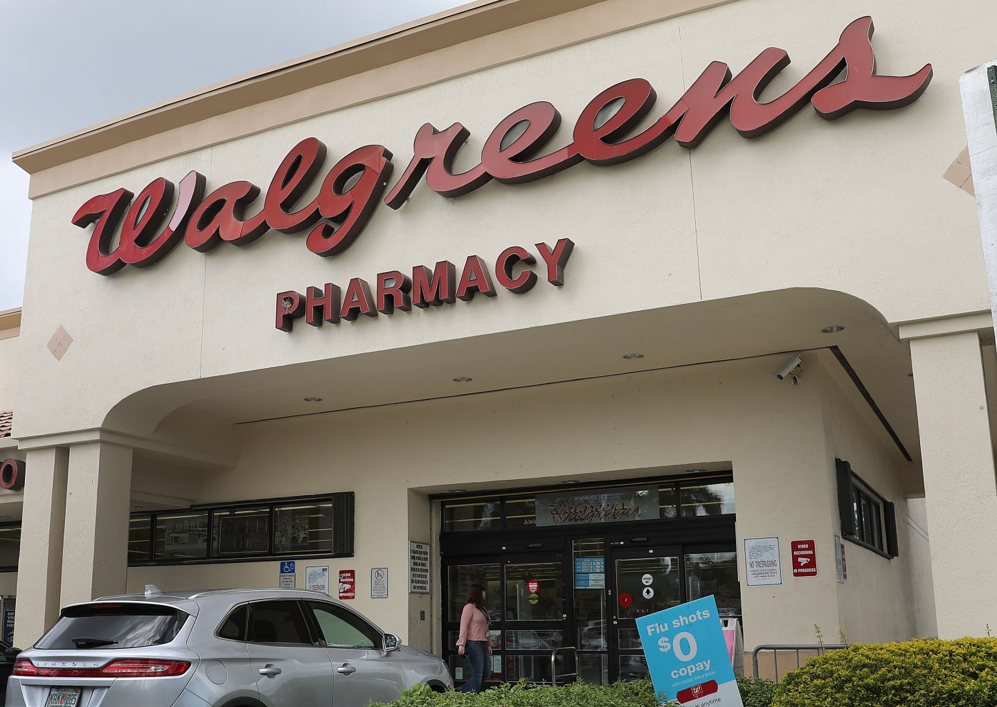walgreens-stores-closing-2019