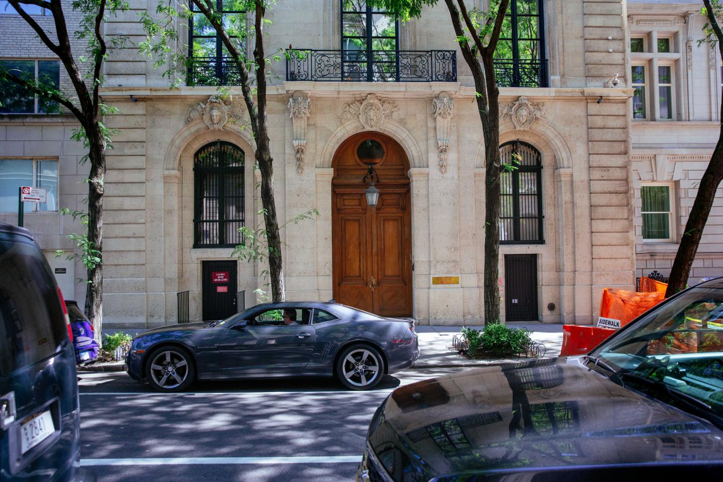 Jeffrey Epstein Is Dead, but the Battle Over His Fortune Is Just Beginning