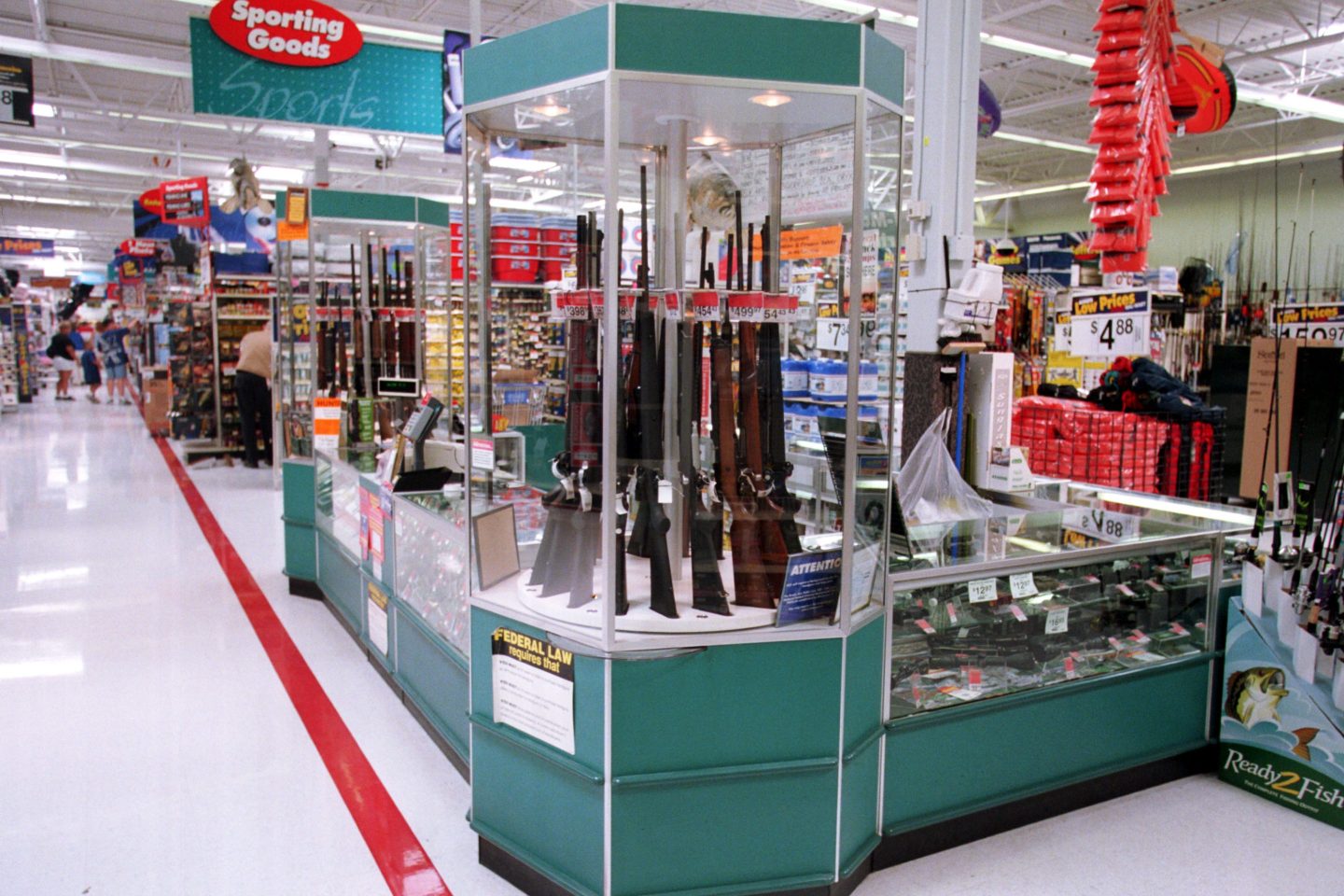 Wal-Mart selling guns and ammunition