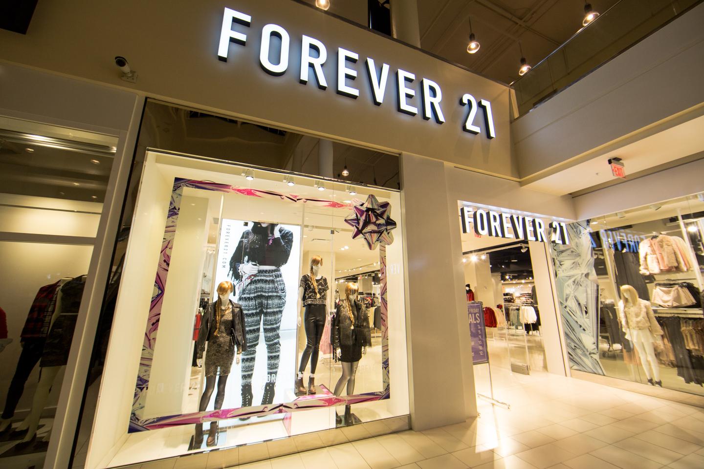 Should Mall Landlords Become Lenders to Struggling Retailers?