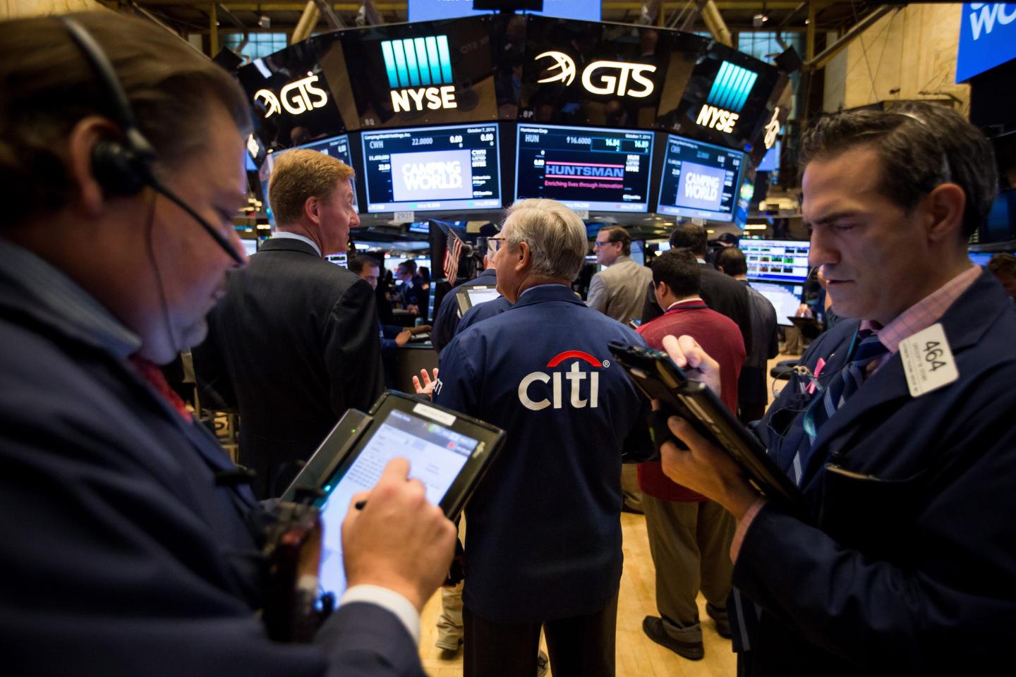 The Death of Trading: Why More Big Banks Think the Business Is a Losing Bet