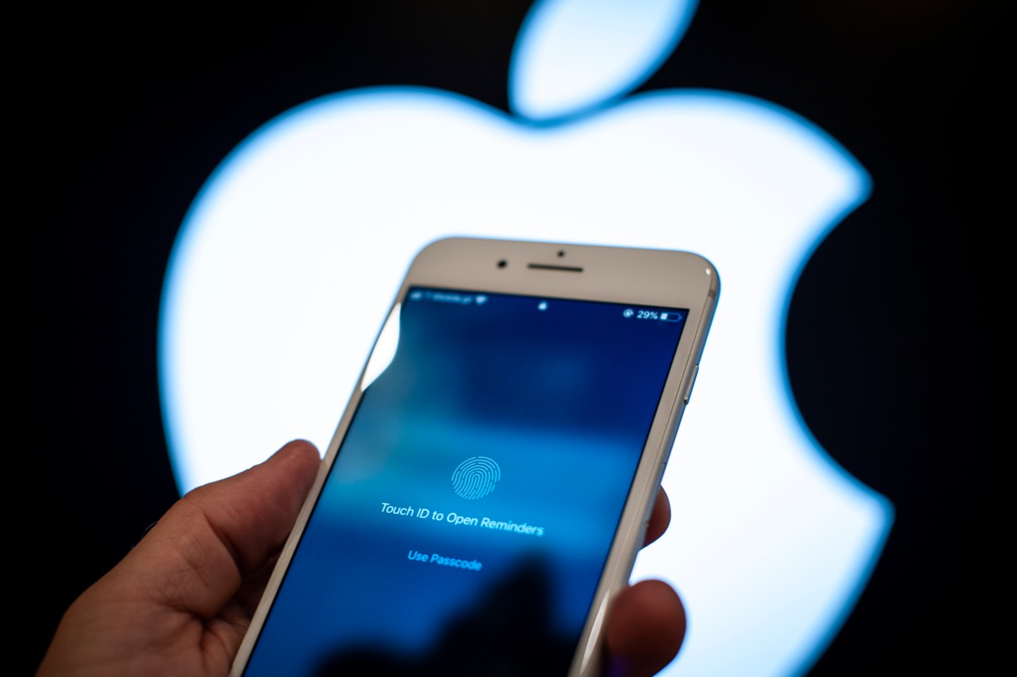 New iPhones too large for womens hands
