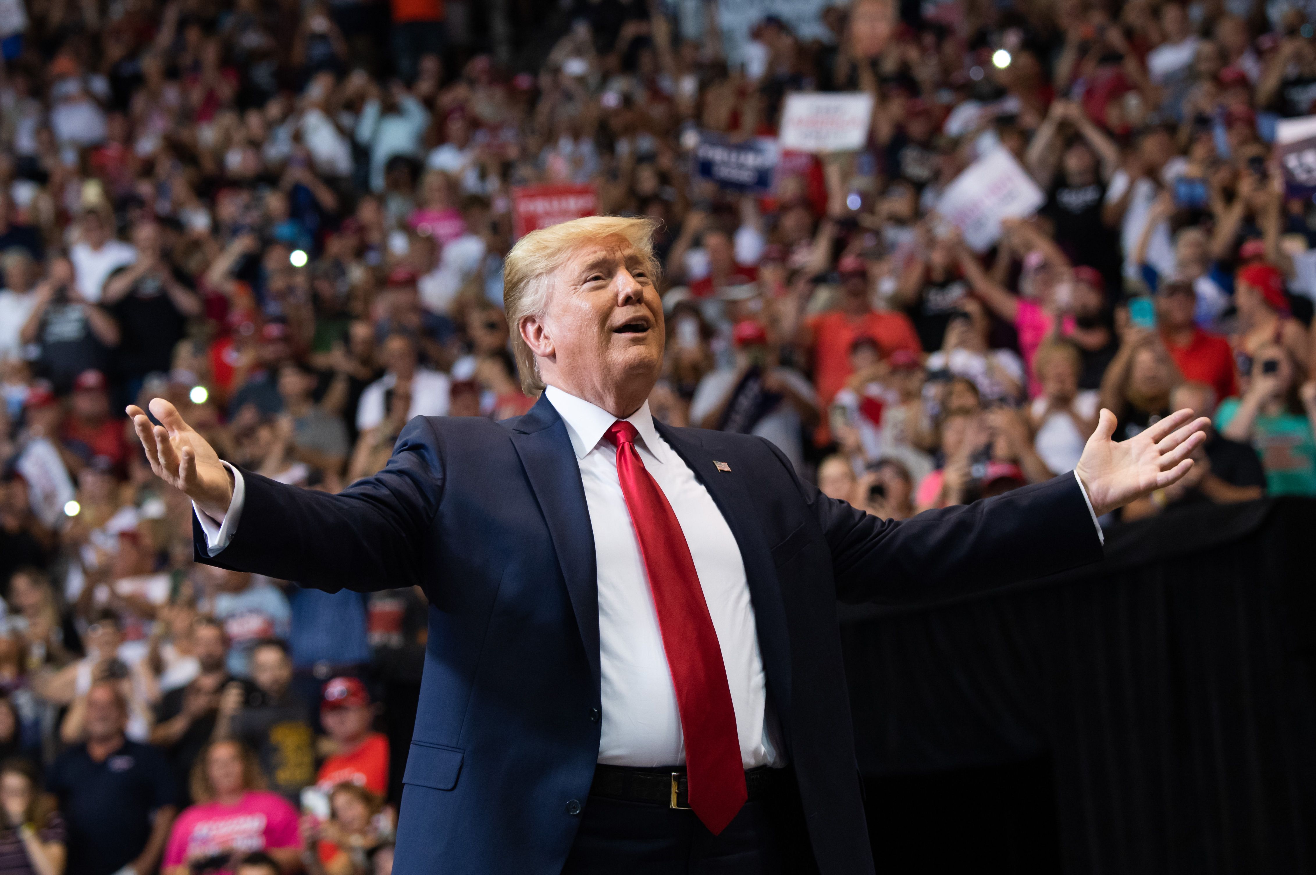 At Ohio Rally, Trump Laces Into Democrats but Avoids Race | Fortune