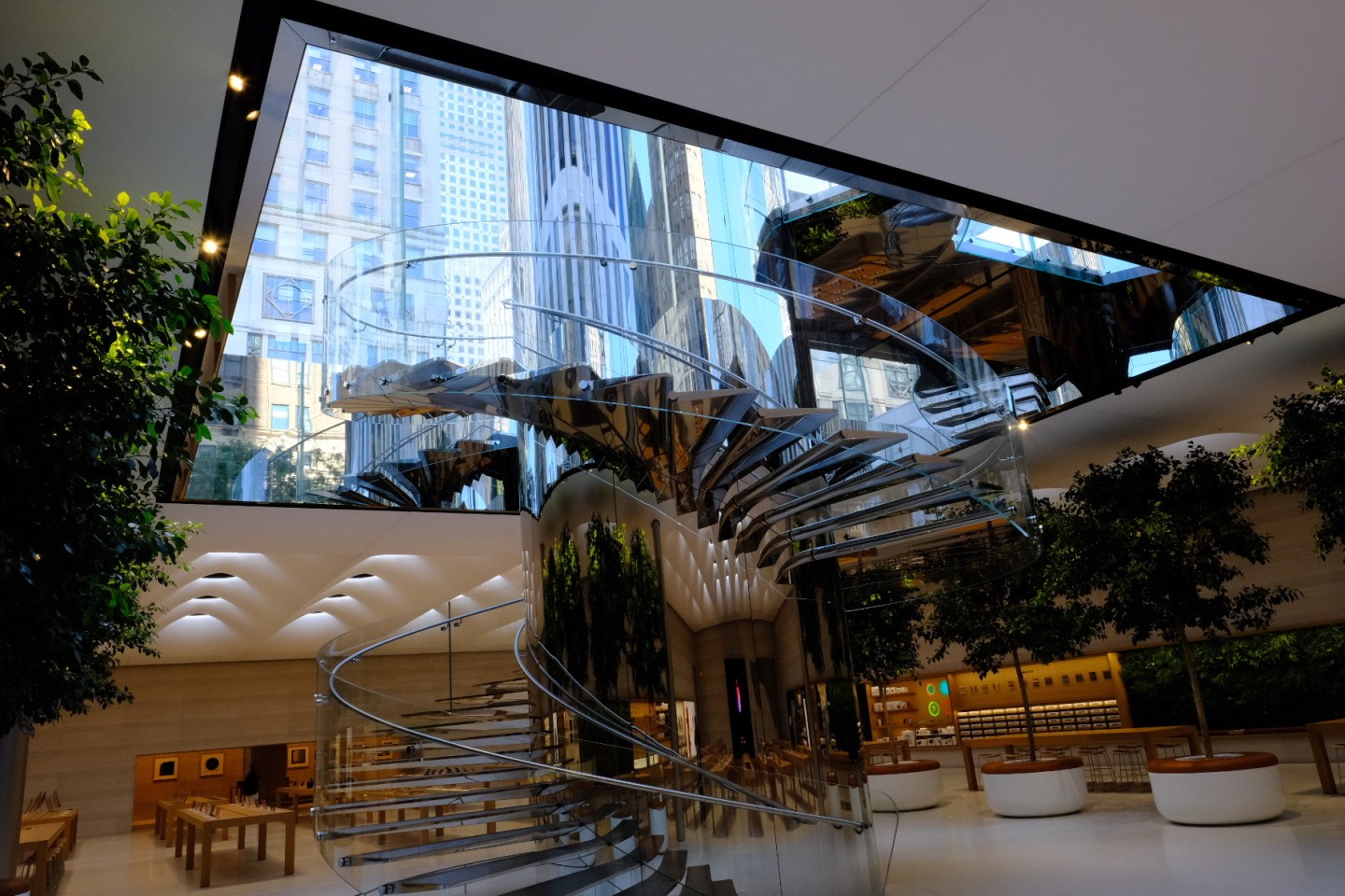 apple's renovated fifth avenue store