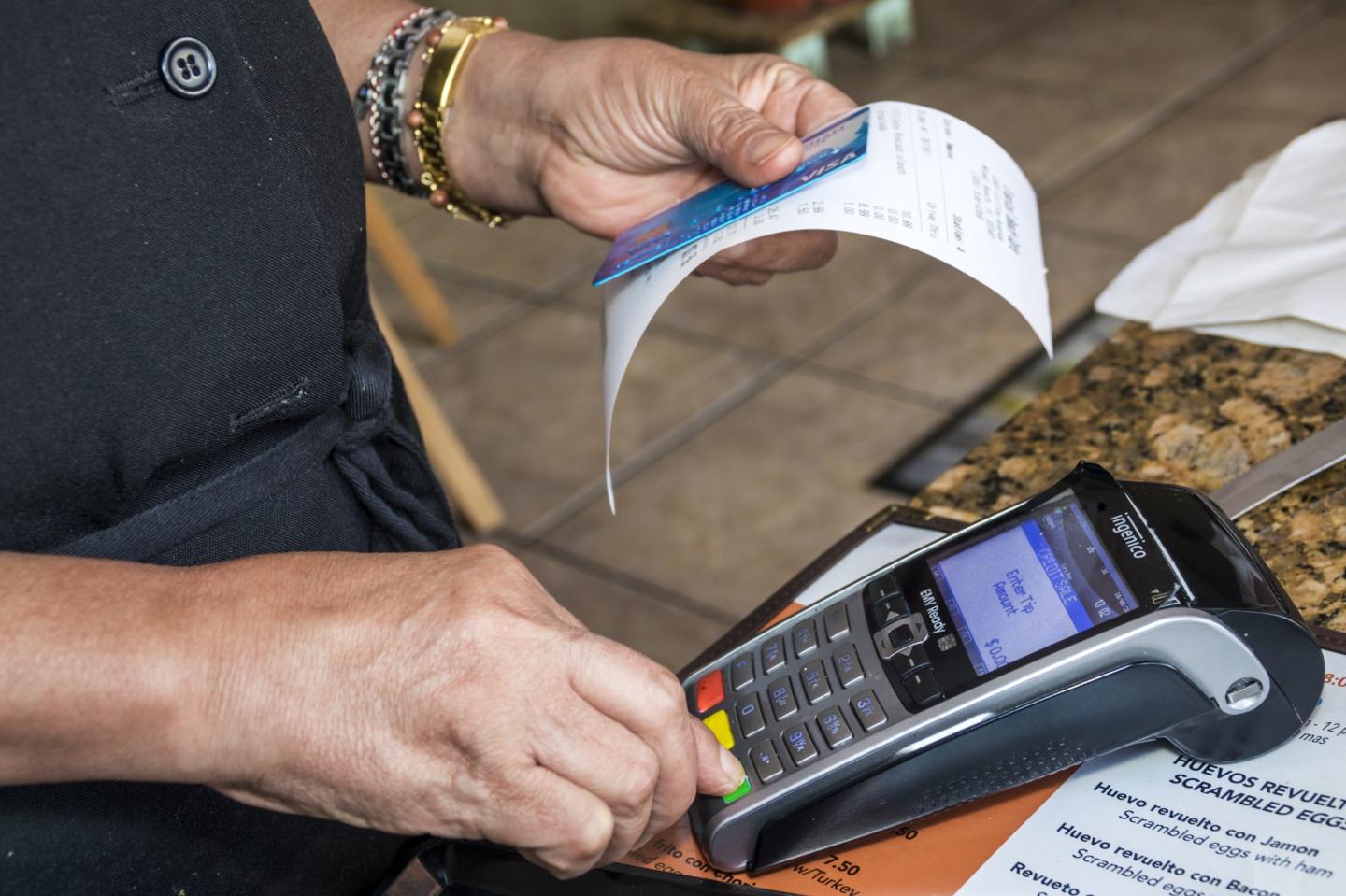 Visa and Mastercard Sign Up for Investments in Fintech Unicorn Plaid