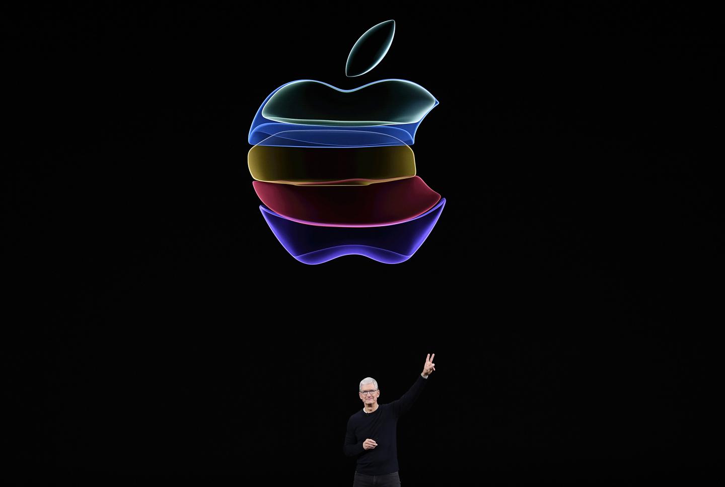 Bull vs. Bear: Will Apple’s New Streaming Service Mean Upside for Investors?