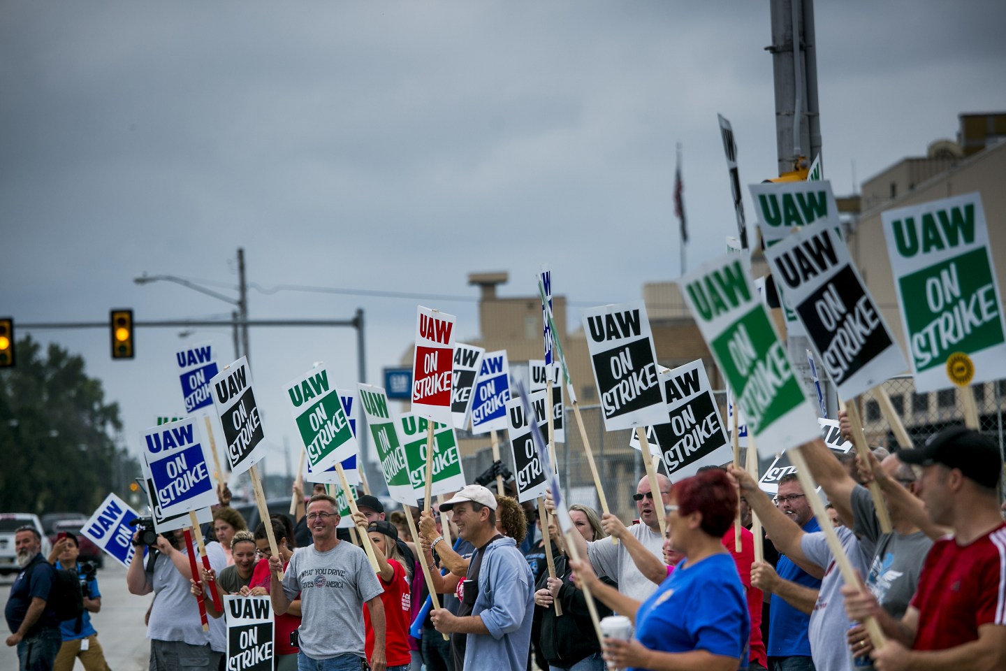 GM Faces Losses Of $50 Million A Day As UAW Digs In For Strike