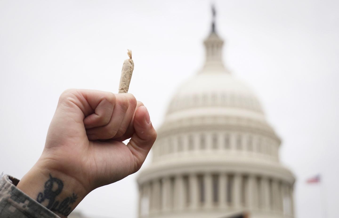 TOPSHOT-US-POLITICS-MARIJUANA