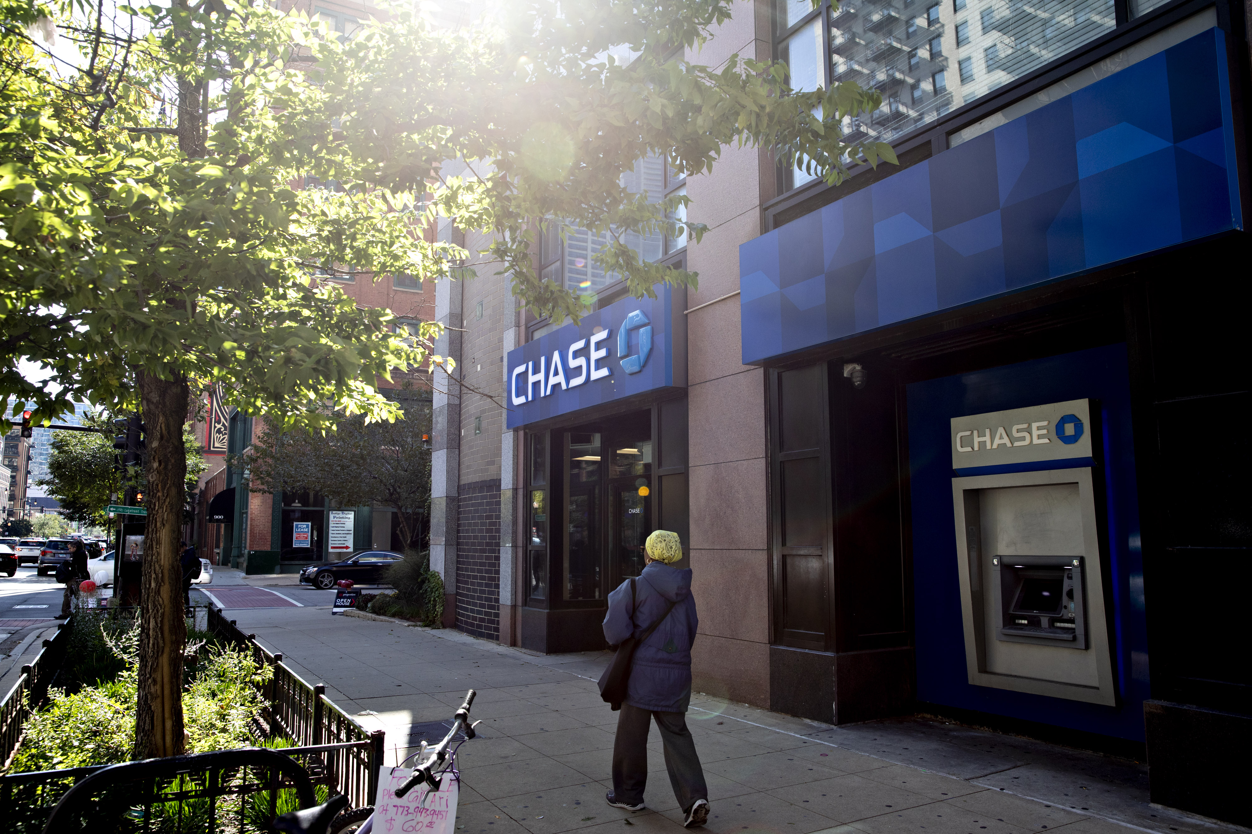A JPMorgan Chase &amp; Co. Bank Branch Ahead Of Earnings Figures