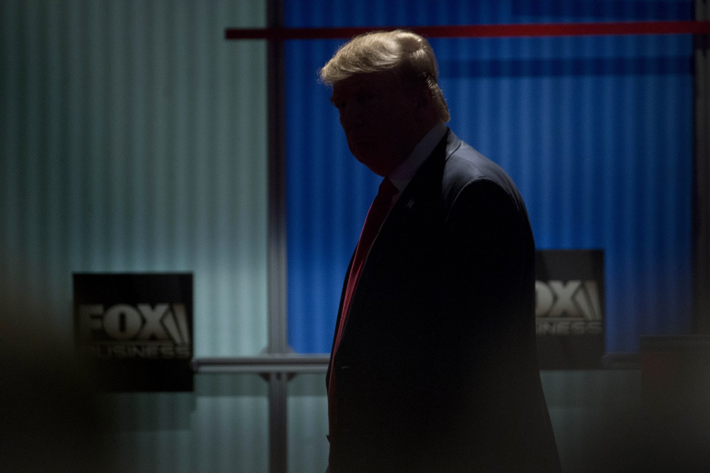 Trump Silhouette-Impeachment-Whistleblower