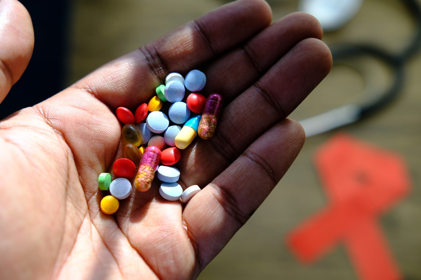 California HIV drugs free