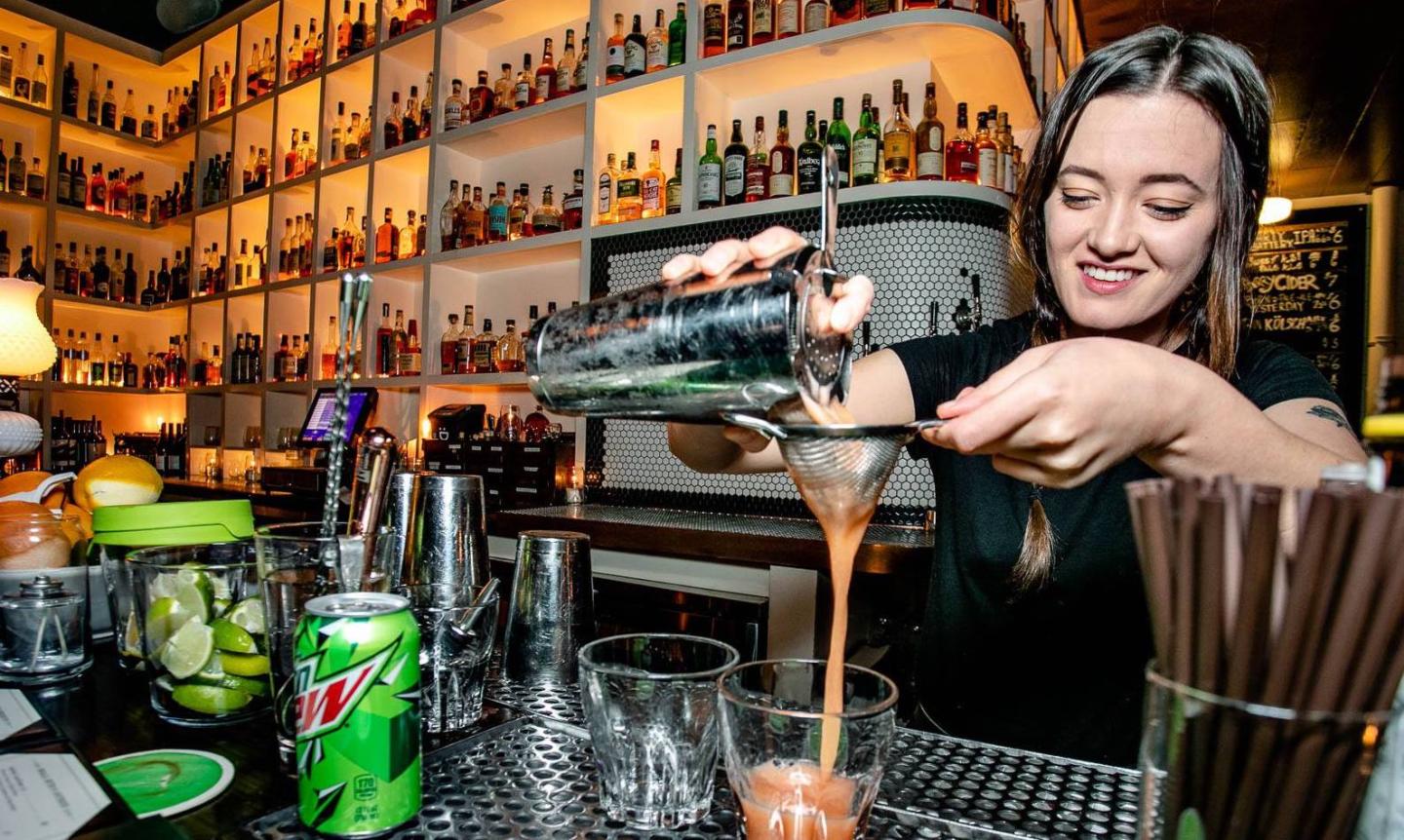 This Program Has Been Educating Bartenders in Business Management for Free for 10 Years and Counting