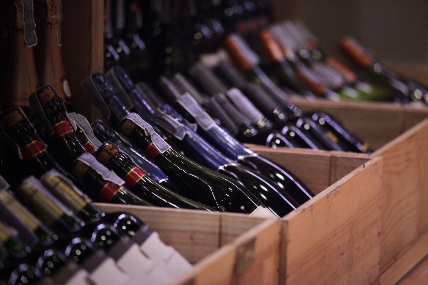 Should wine drinkers pay attention to a sommelier when they talk about the character and quality of a vintage?