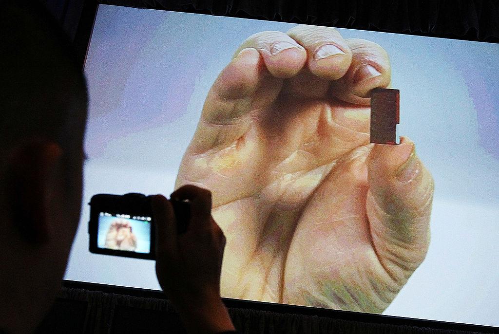Intel Makes Technology 3-D Tri-Gate Announcement In San Francisco