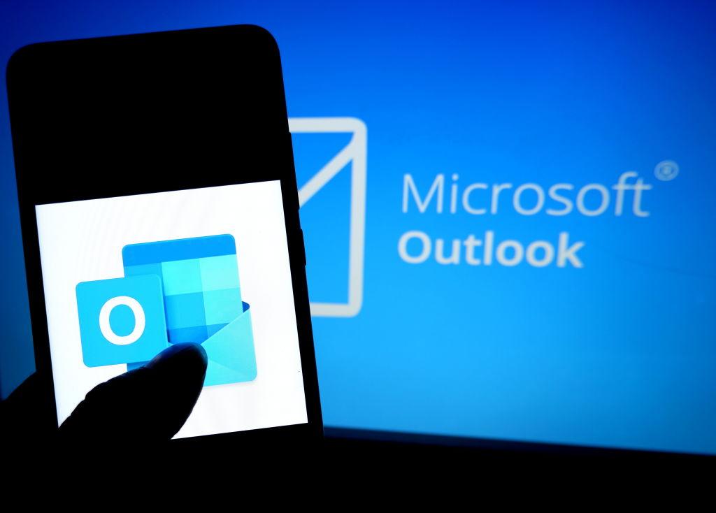 Microsoft’s Outlook.com Is Adding Gmail, Google Drive, and Calendar Integration