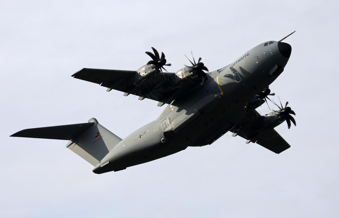 A Bundeswehr transport aircraft of the type Airbus A400M.