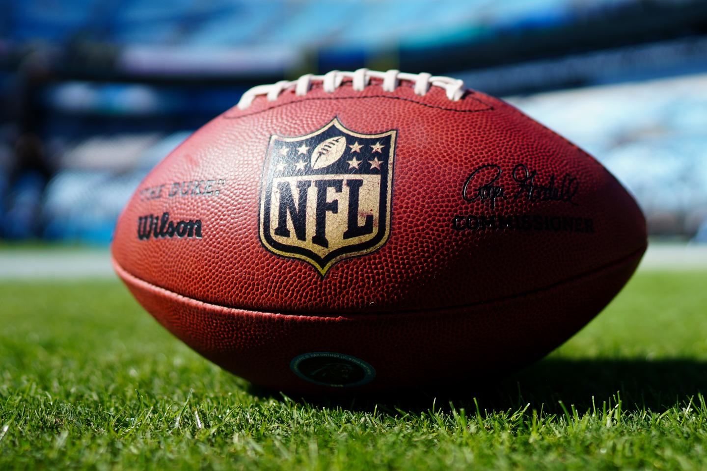 How to Watch Thanksgiving Football Games Online for Free Without Cable