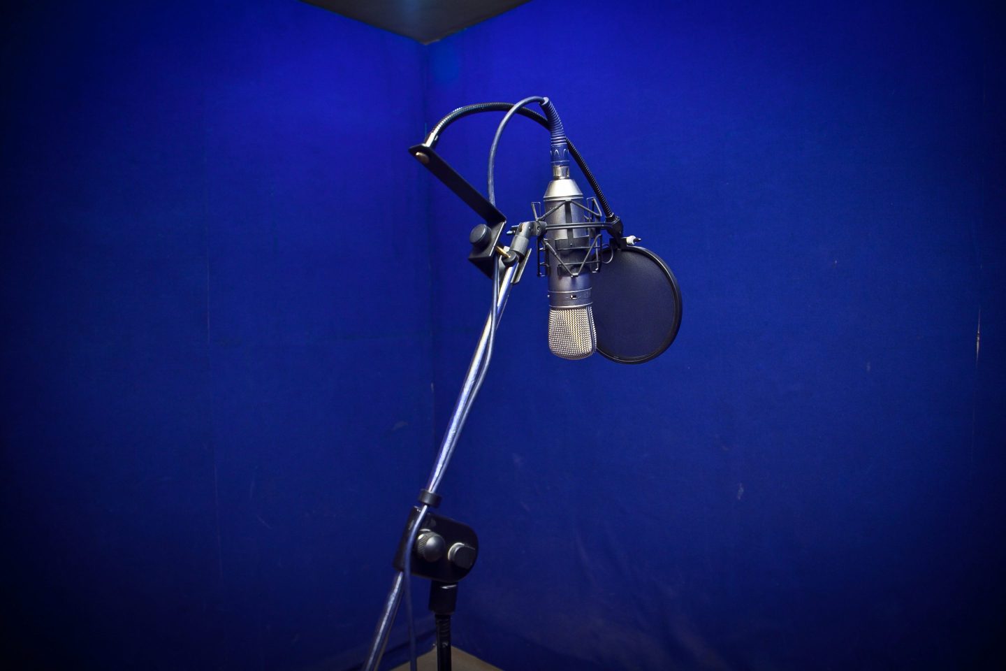 podcast microphone image