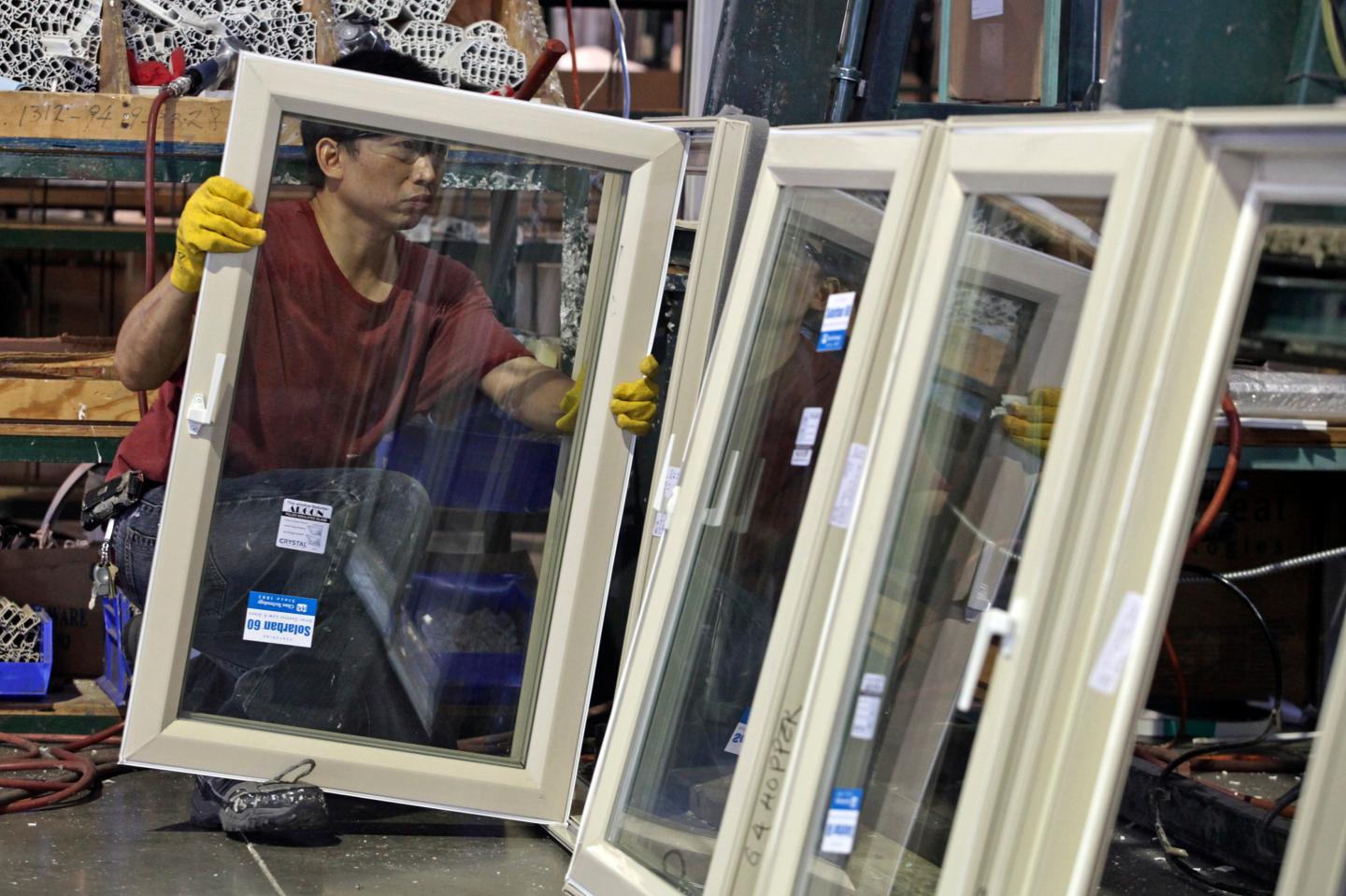 U.S. Productivity Falls for First Time in Nearly 4 Years