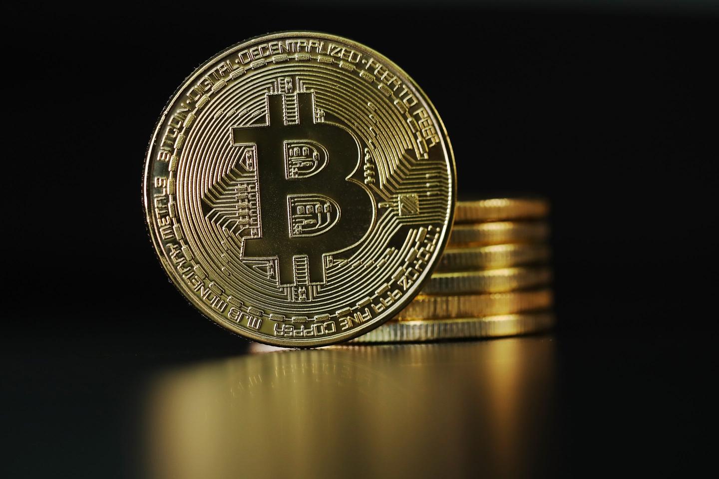 A visual representation of the digital cryptocurrency.