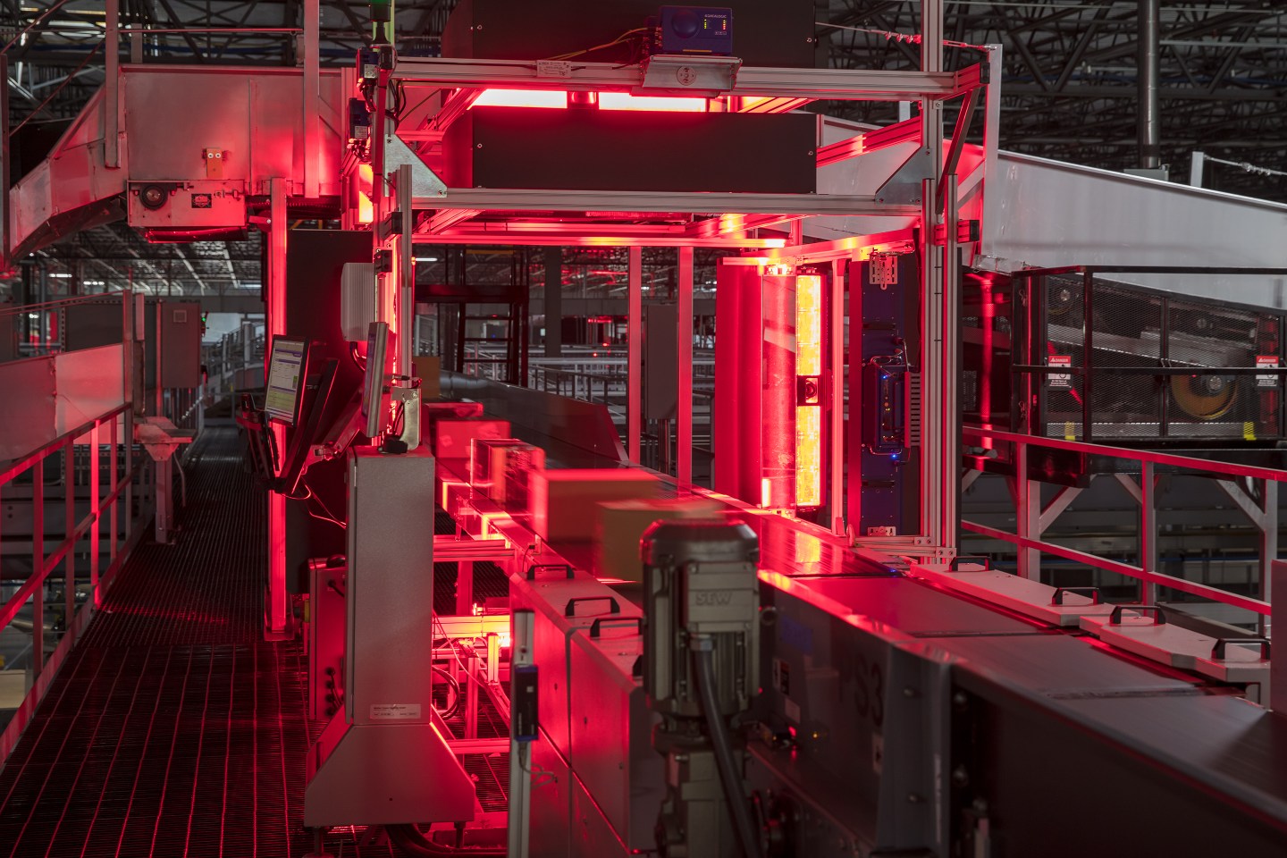 FWD.01.20.UPS-Atlanta-Sorting-Facility