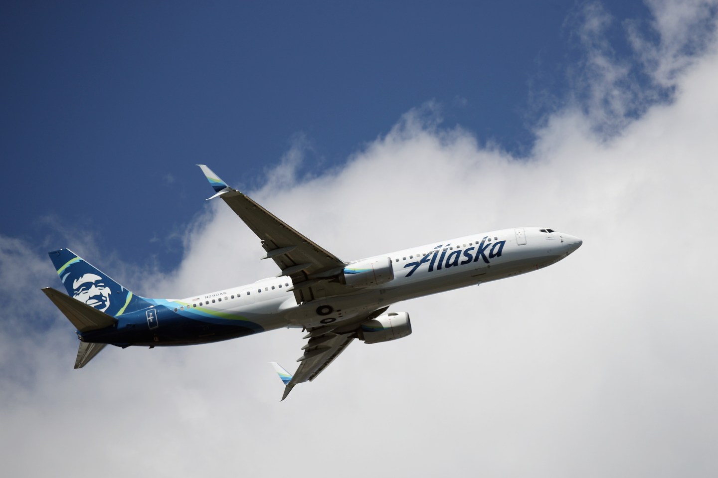 NEW YORK - AUGUST 24 : A Boeing 737-990 (ER) operated by Alaska Airlines takes off from JFK Airport on August 24, 2019 in the Queens borough of New York City. (Photo by Bruce Bennett/Getty Images) (Photo by Bruce Bennett/Getty Images)