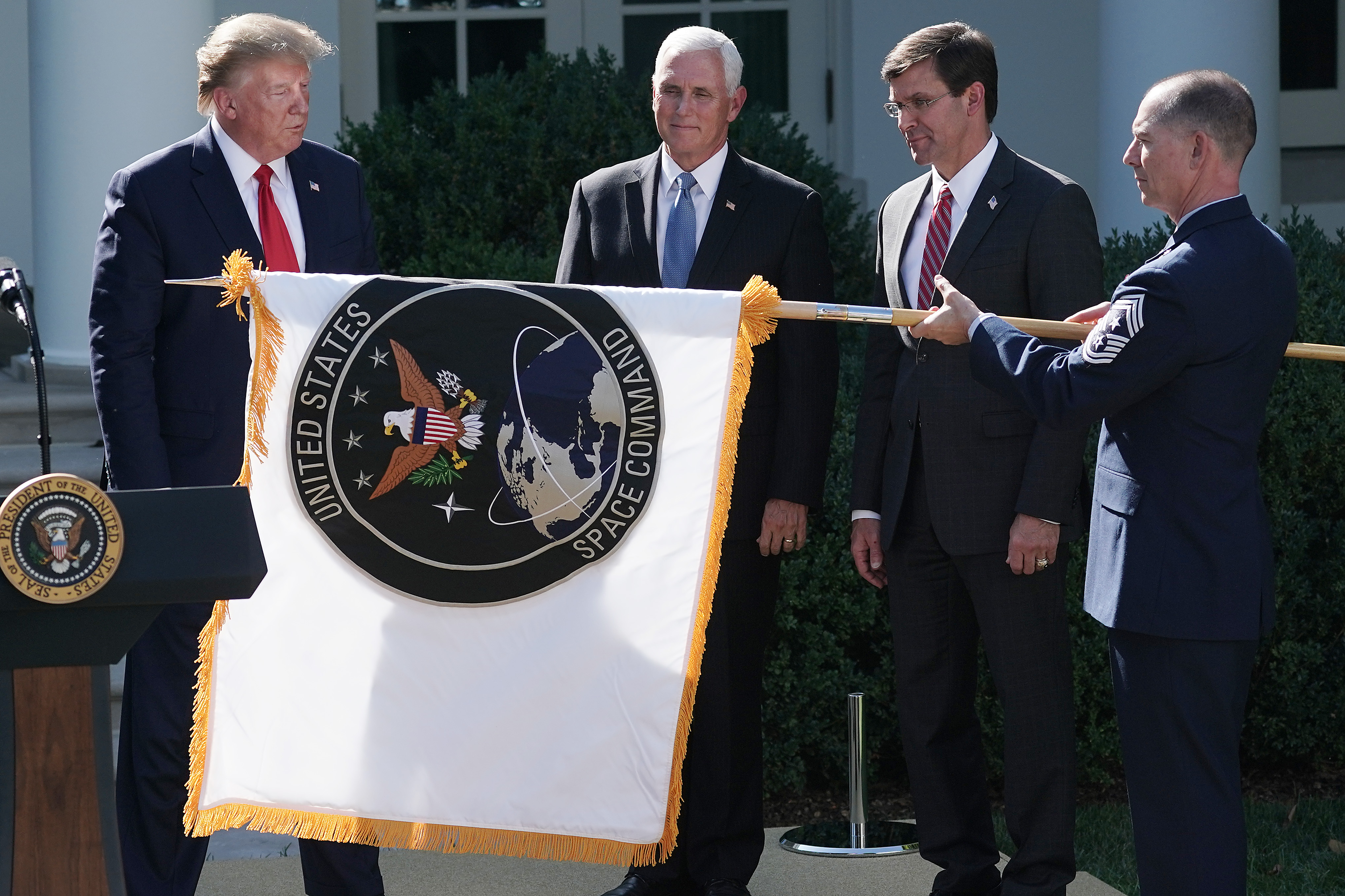 Space Force, Ora Trump Ha Il Suo Esercito Spaziale - | Italia