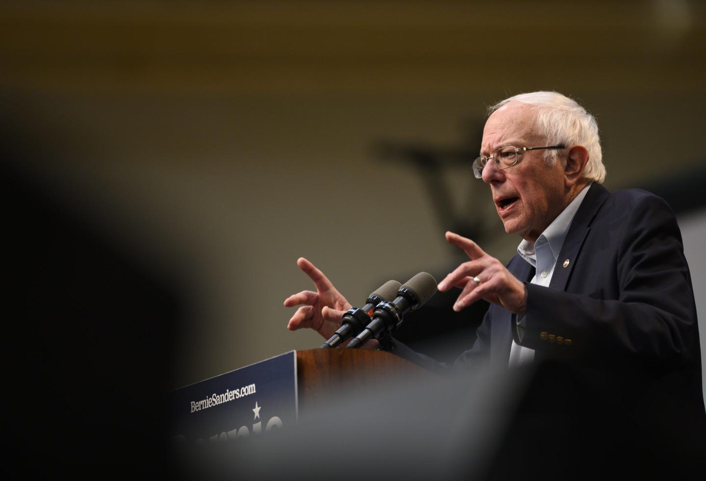 Bernie Sanders’ Plan to Slash Monthly Internet Bills Could Work, Experts Say