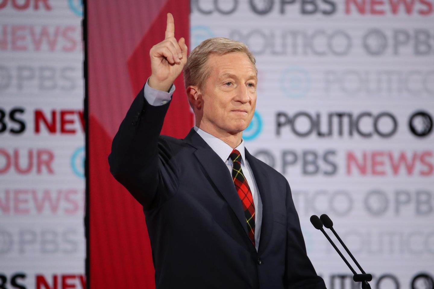 Why Democratic Candidates Keep Talking About Declaring a State of Emergency