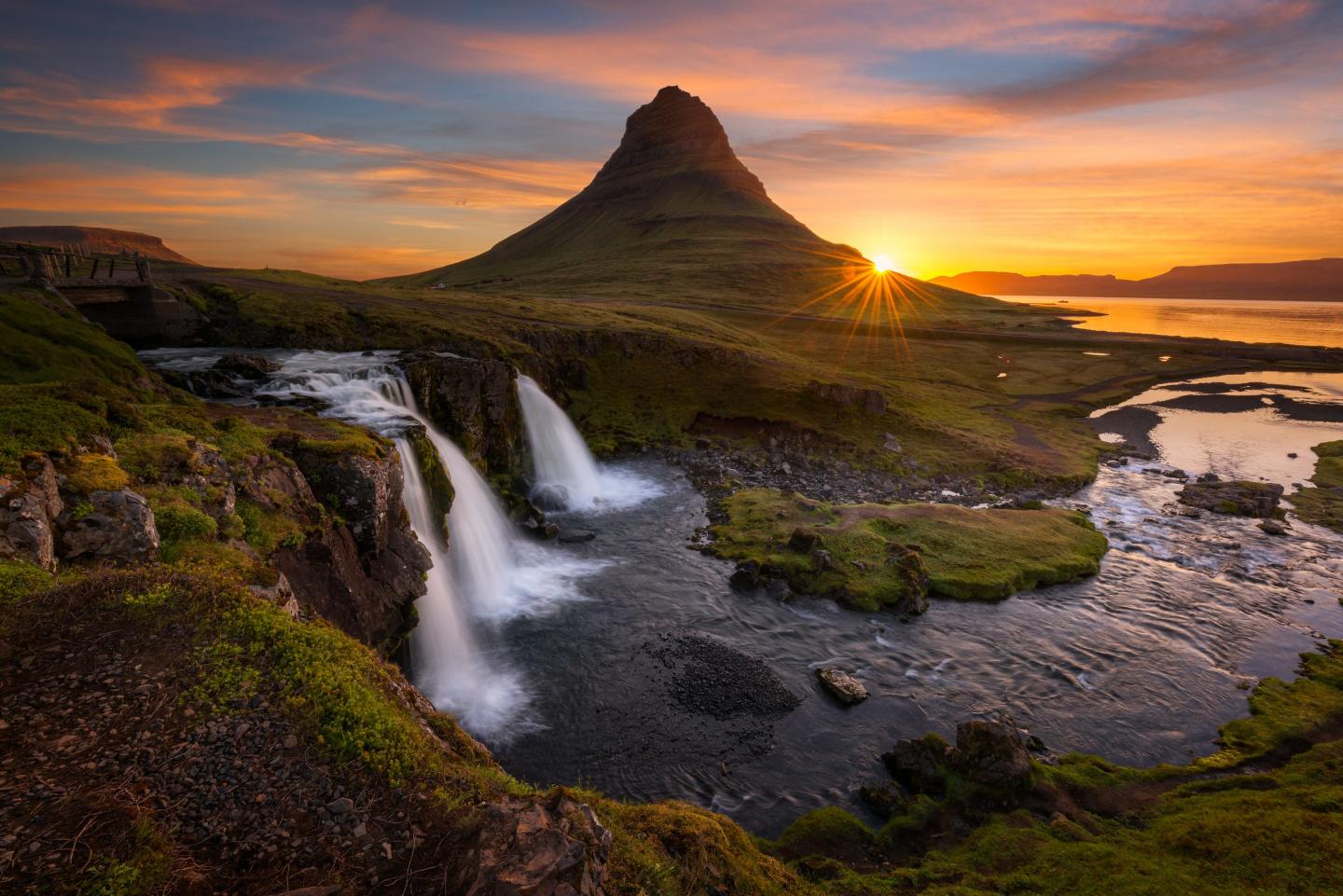 Where to Get the Best Travel Tuesday Deals