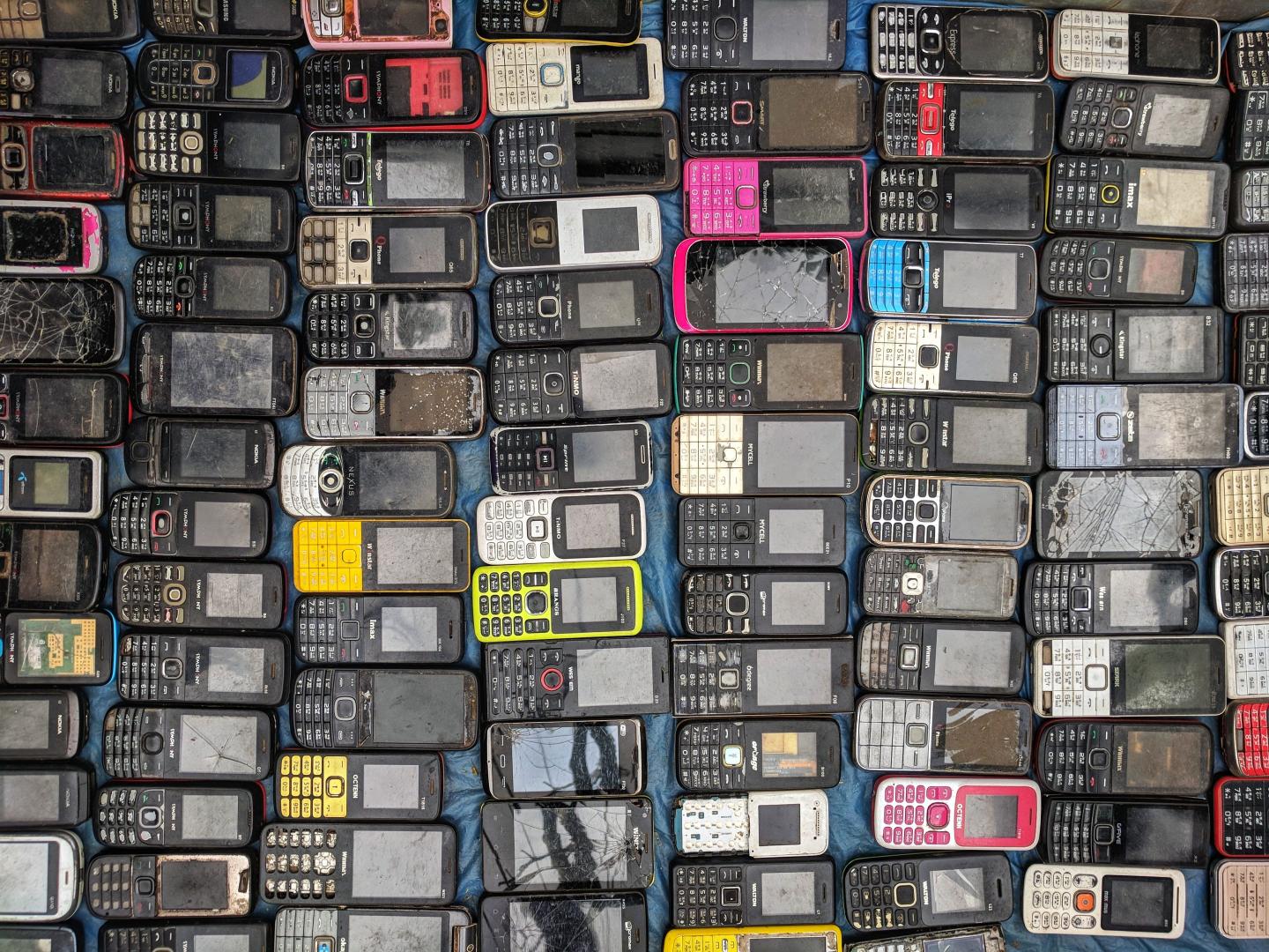 used mobile phone set