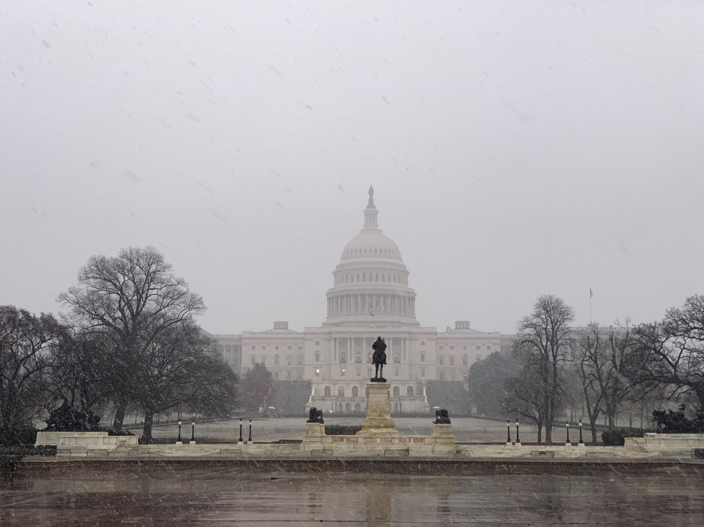 WASHINGTON DC, USA - JANUARY 07: The US Capitol building is seen during snowfall, in Washington DC, United States on January 7, 2020. (Photo by Yasin Ozturk/Anadolu Agency via Getty Images)