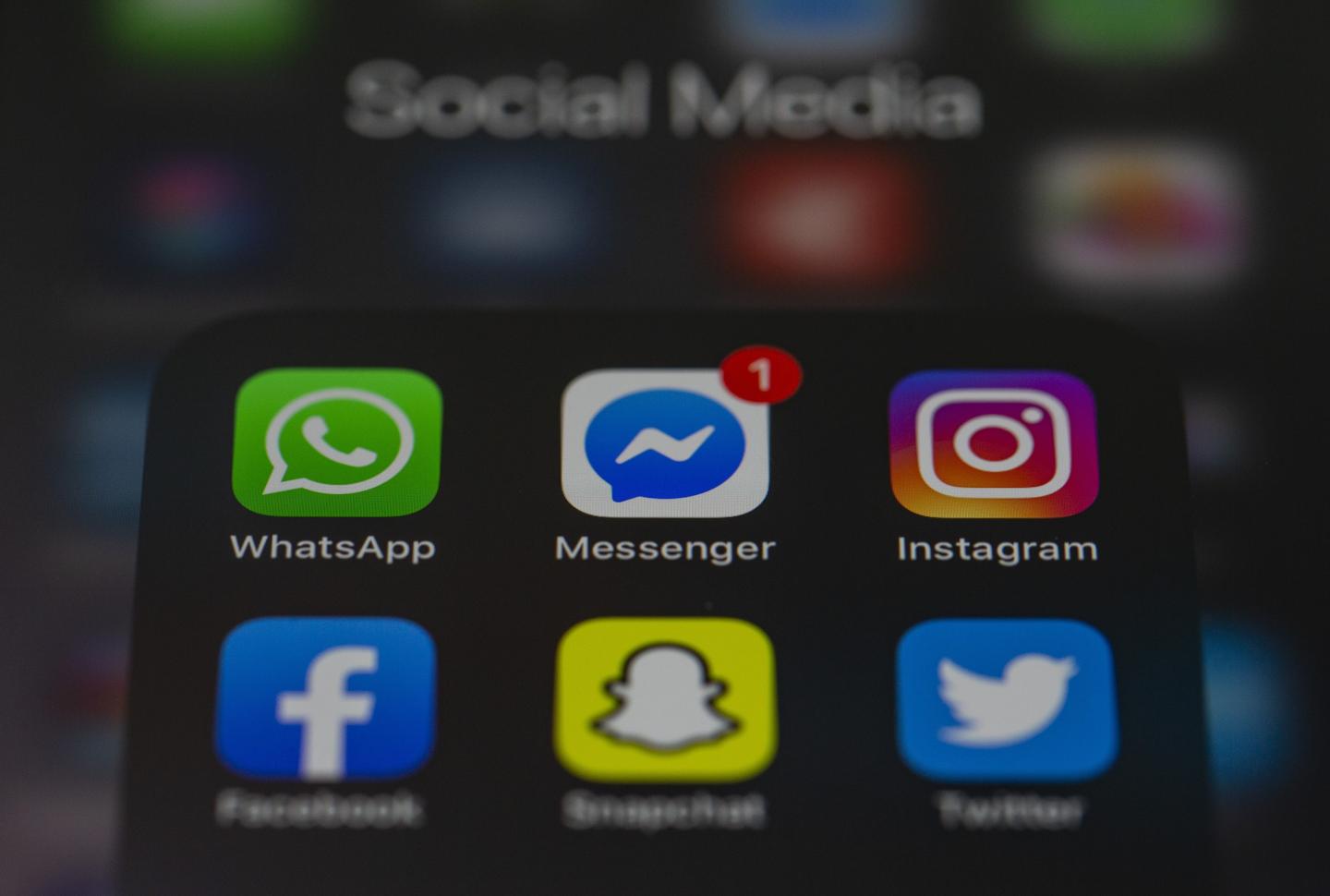 Facebook and Twitter are least trusted in social media for political news