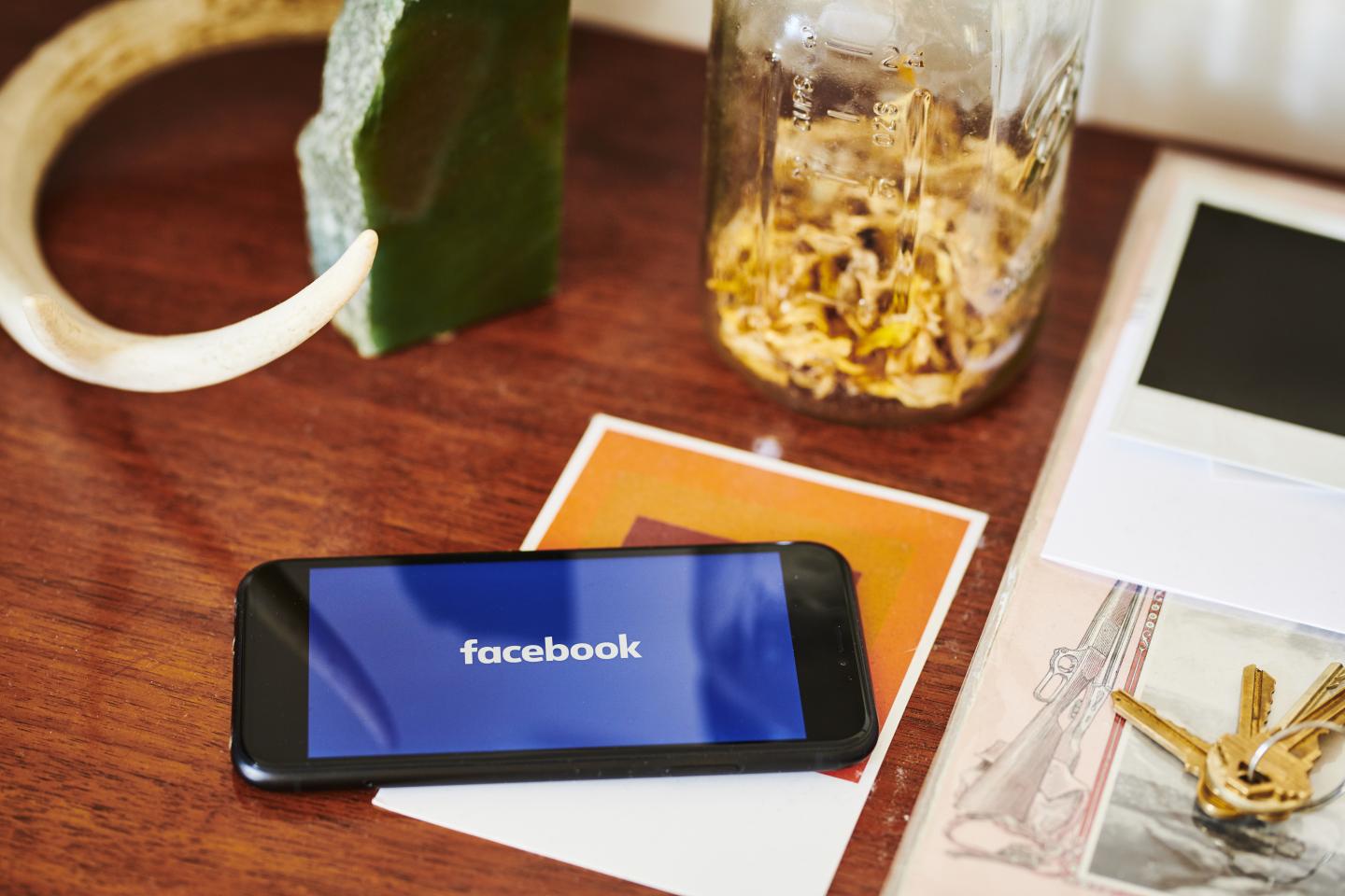 Facebook settles a major privacy lawsuit.
