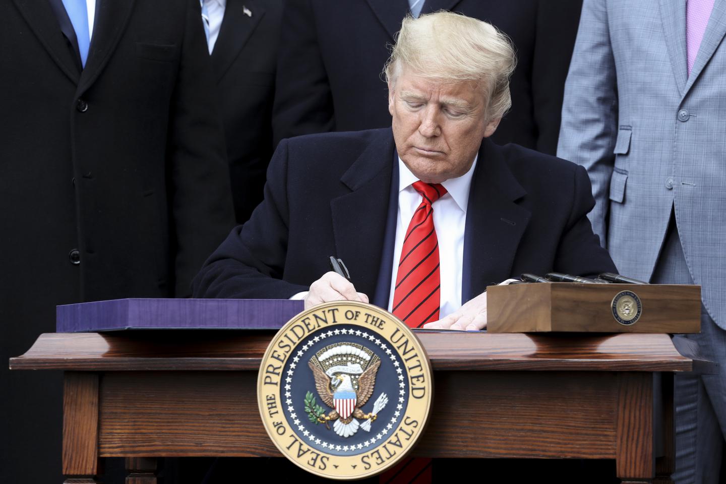 New trade deal with Canada, Mexico to boost U.S. growth, Trump says
