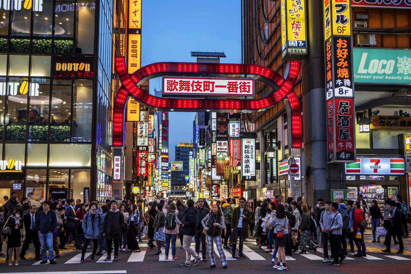 20 maps charting the rise of the modern megacity