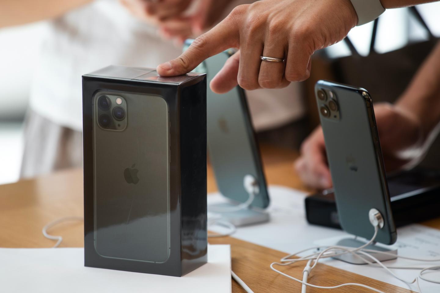 Coronavirus will take a bite out of Apple’s iPhone business. The question facing analysts: ‘How big?’