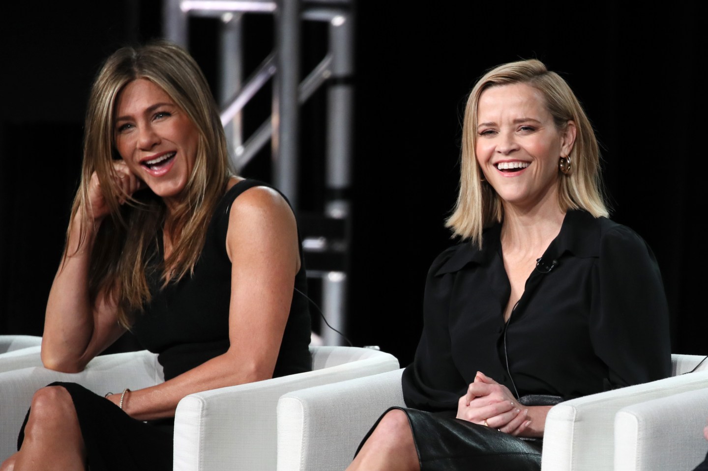 Jennifer Aniston and Reese Witherspoon of Apple TV +'s "The Morning Show"