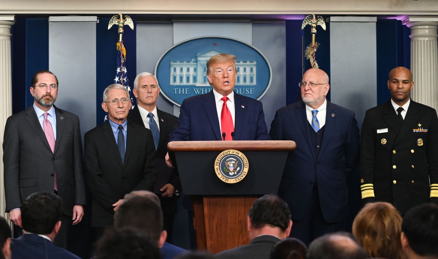 US-politics-health-virus-TRUMP