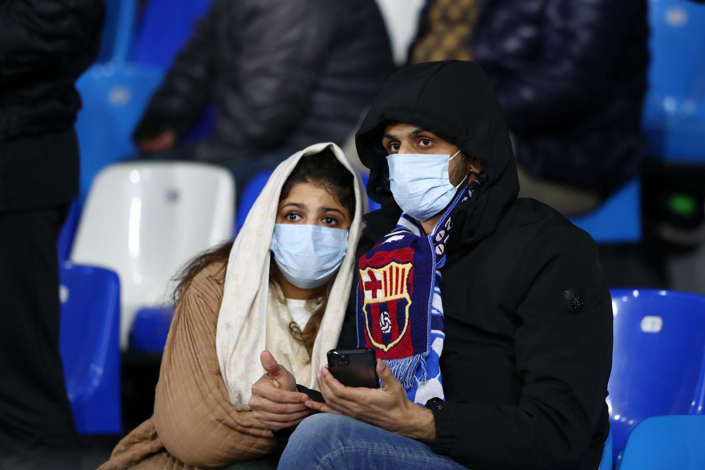 SSC Napoli v FC Barcelona - UEFA Champions League Round of 16: First Leg