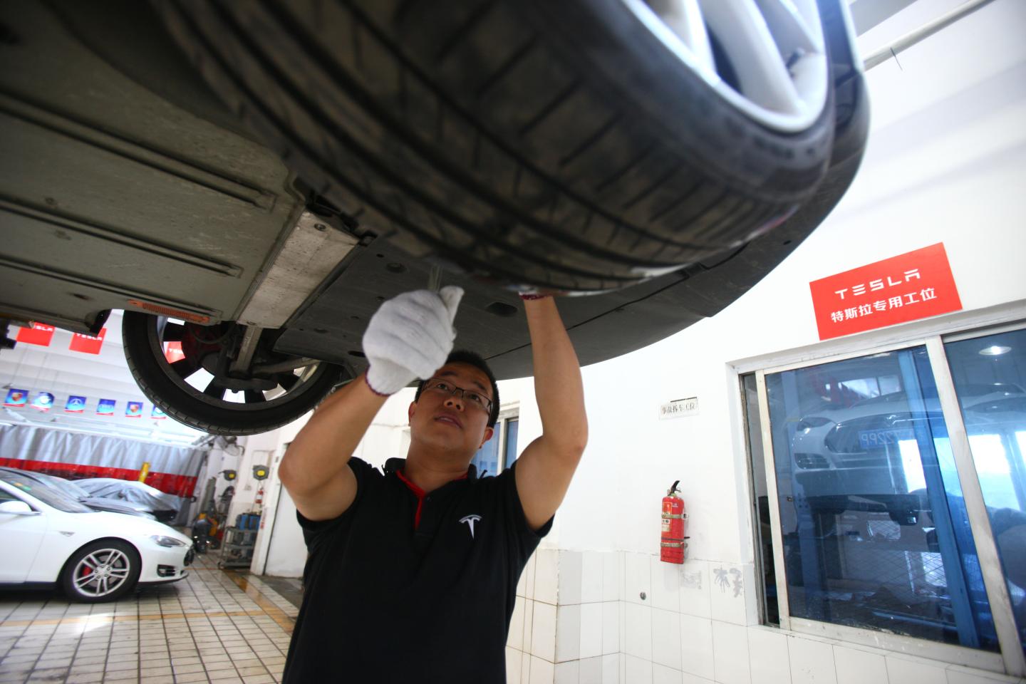Tesla skimps on warranty costs to inflate its profits, critics allege
