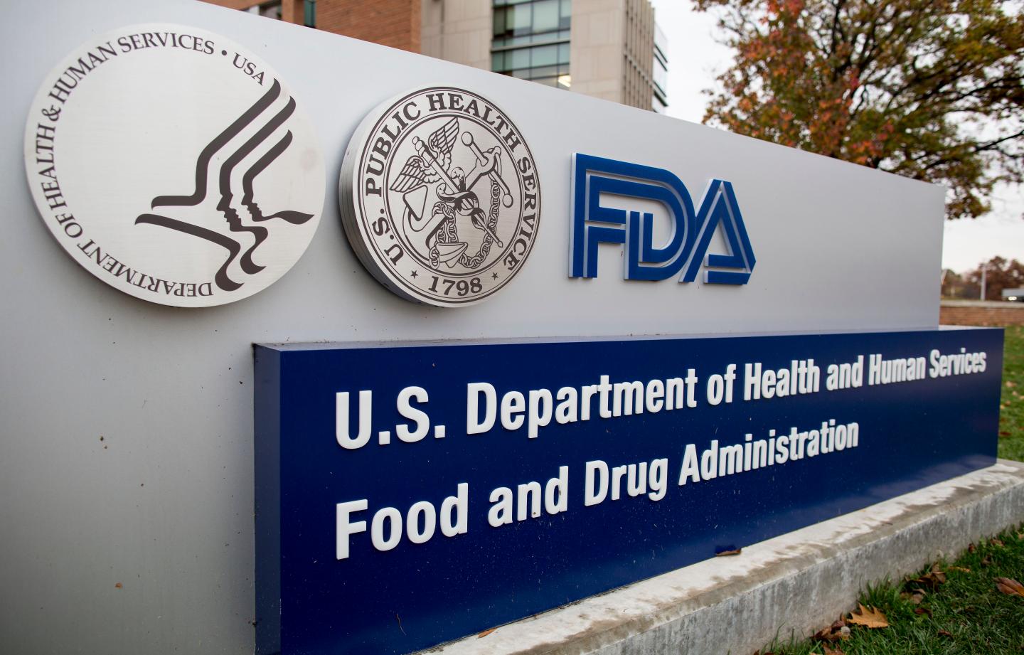 FDA says first coronavirus drug shortage hits U.S.