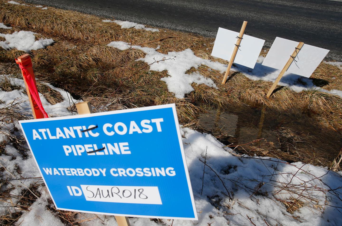 Supreme Court wades into battle over Atlantic Coast Pipeline