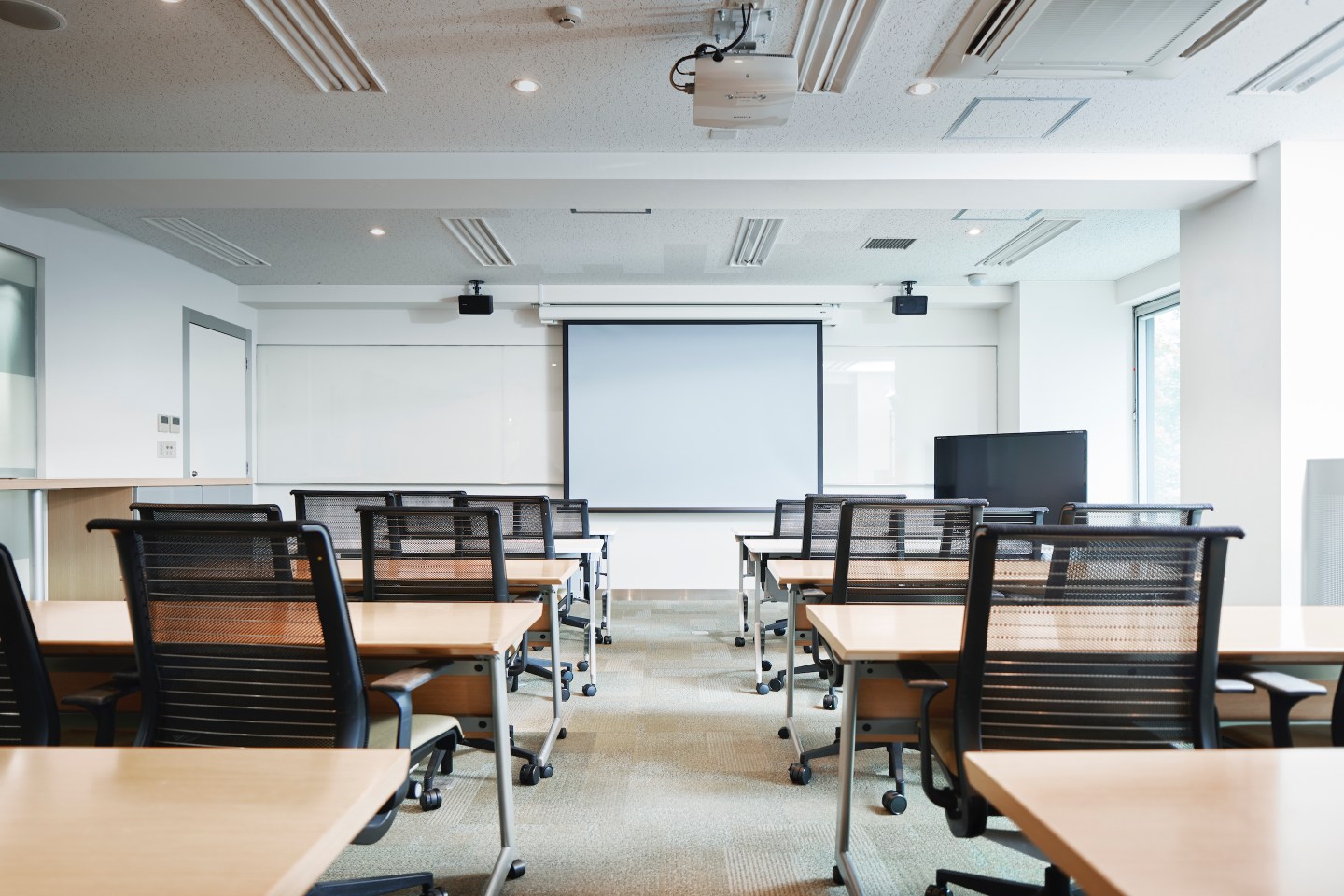 empty-convention-room-stock-photo