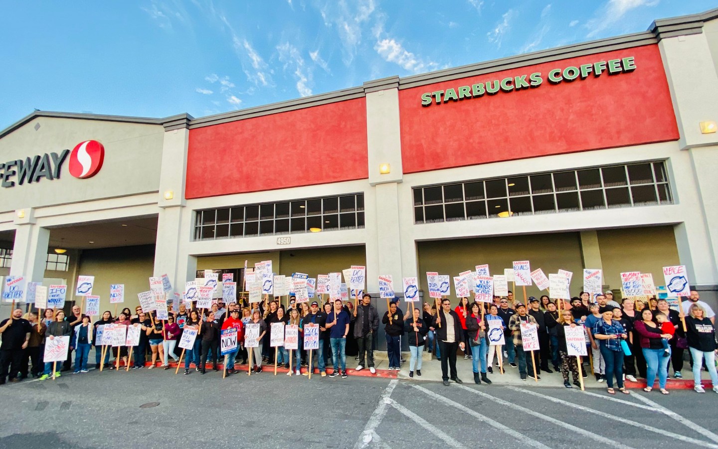Why these Safeway grocery clerks are concerned about artificial intelligence