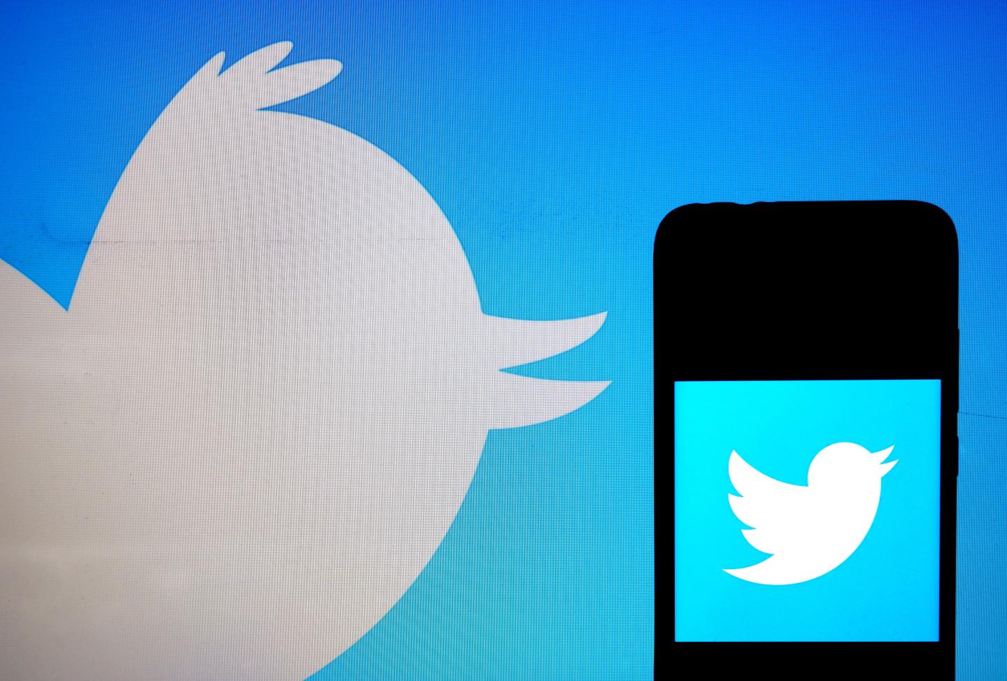 Twitter tests disappearing tweets for users who are uncomfortable with permanence
